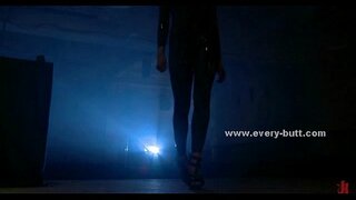 Ezinyulu ubudala threeway anal sex ritual