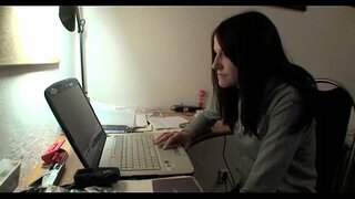 ຜູ້ຊາຍທີ່ບໍ່ແມ່ນຕໍ່ຕ້ານ