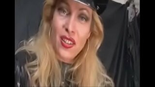 ลาเท็กซ์ Femdom เมียน้อยมีอำนาจเหนือ