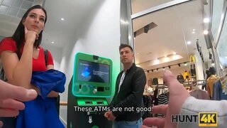 HUNT4K. เพื่อดูว่าความงามของเขาจะได้ปักอยู่โดยคนแปลกหน้า