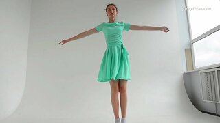 สุดยอด gymnast ยืดหยุ่นสาวนักบัลเลต์นี่เองที่รัก Alla